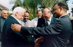 خوف ولد الطائع من تداعيات خروقات حقوق الإنسان دفعه للارتماء  في الحضن الصهيوني